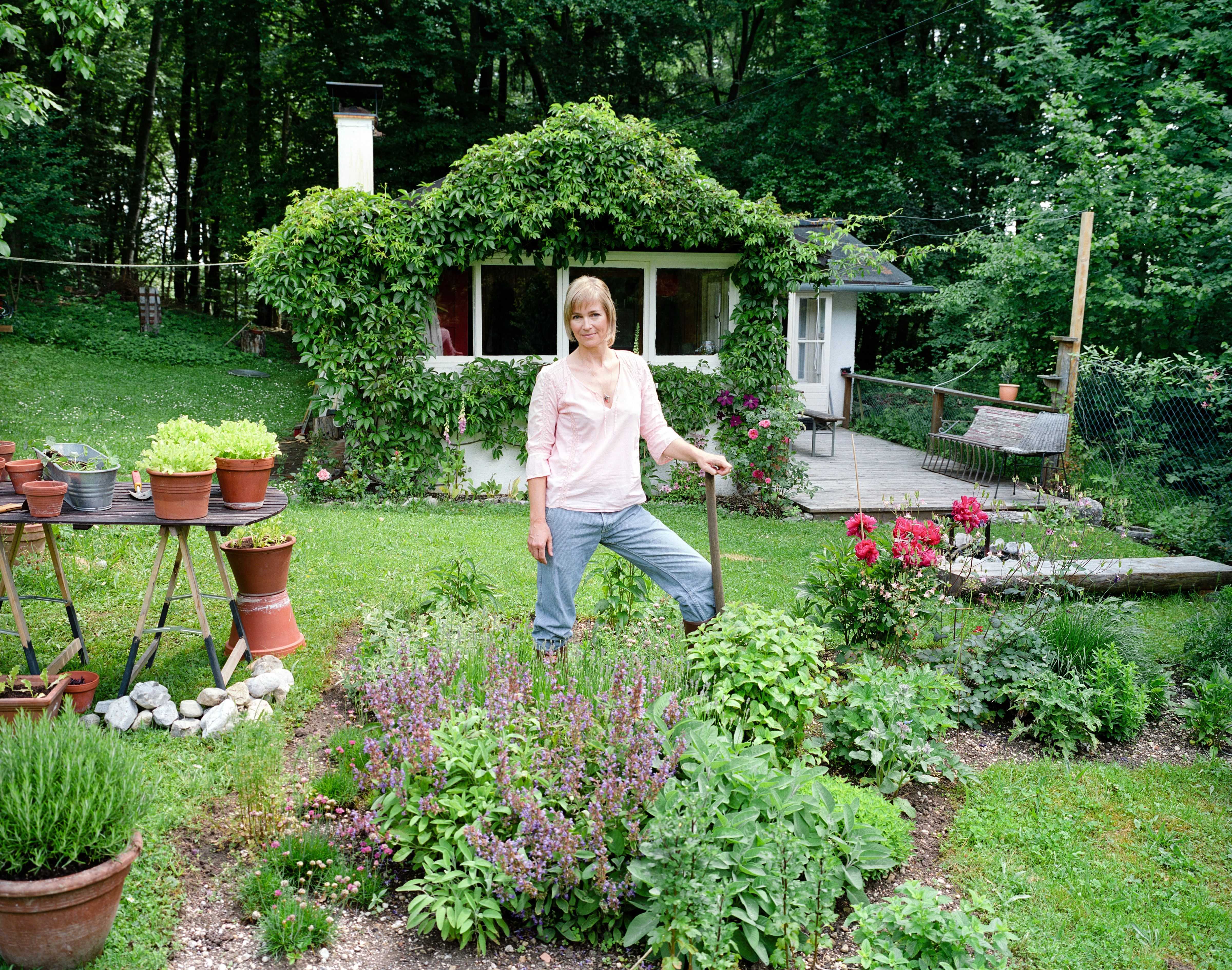 Искусственные огородные садовые. Алиса Куличкова ландшафтный дизайнер. Красивая дача.